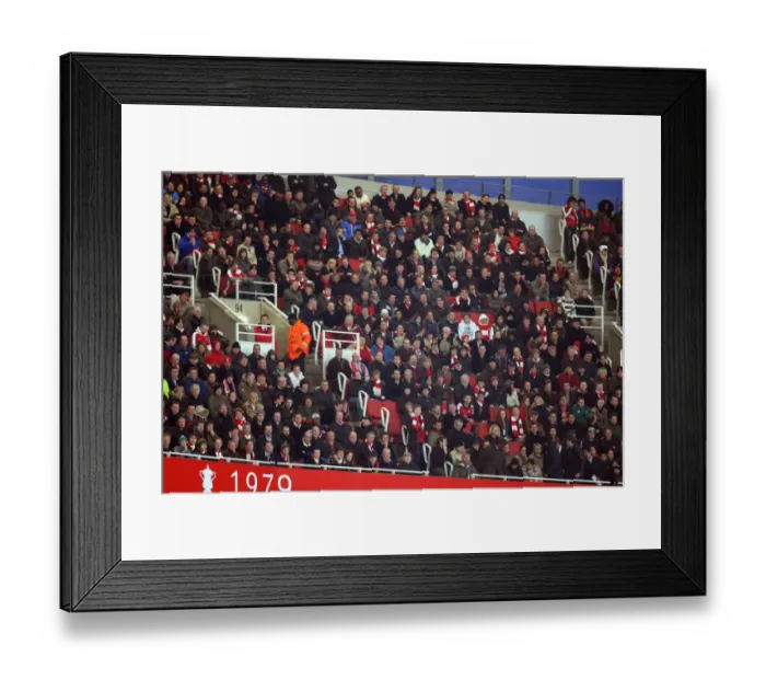 Framed Print : Arsenal vs Barcelona: Thrilling 2-2 Draw in Champions League Quarterfinal First Leg Framed Print : Arsenal vs Barcelona: Thrilling 2-2 Draw in Champions League Quarterfinal First Leg