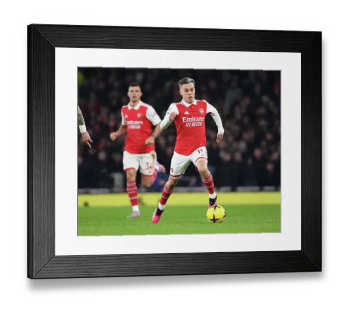 Framed Print : Arsenal vs Manchester United: Trossard Shines in Intense Premier League Clash (2022-23)