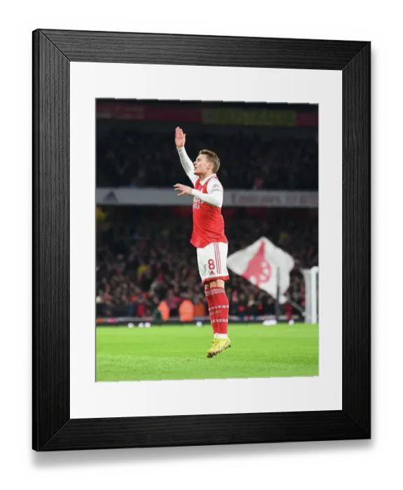 Framed Print : Martin Odegaard and Arsenal Team Celebrate Eddie Nketiah's Goal Against Manchester United (2022-23)