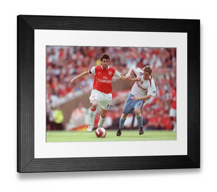 Framed Print : Cesc Fabregas (Arsenal) Steven Davis (Villa) Framed Print : Cesc Fabregas (Arsenal) Steven Davis (Villa)