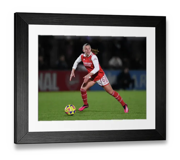 Framed Print : Arsenal Women vs Aston Villa: FA Women's Continental Tyres League Cup Clash at Meadow Park