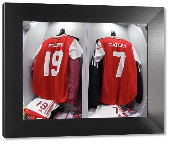 Arsenal Women: Preparing for Conti Cup Showdown Against Aston Villa - A Peek into the Team's Changing Room