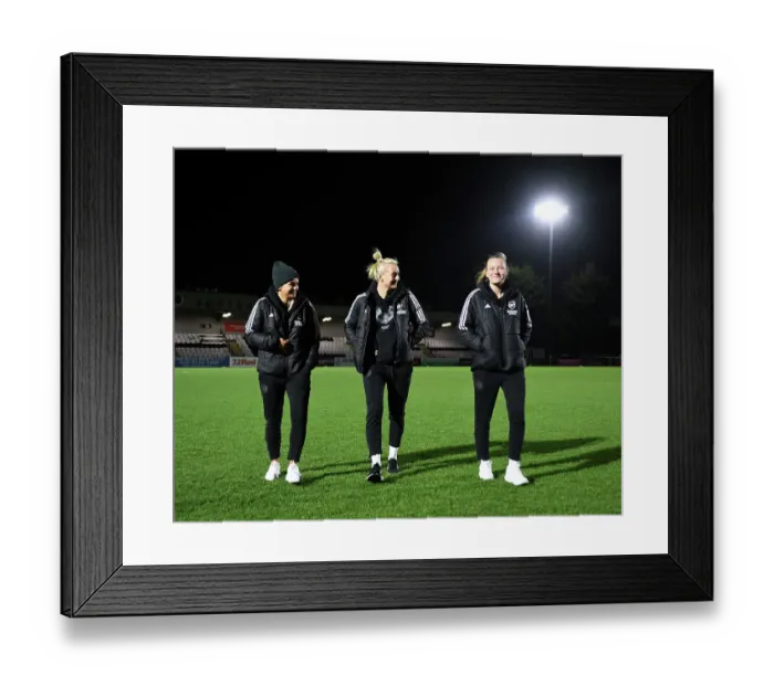Framed Print : Arsenal Women vs Aston Villa: FA WSL Cup Showdown at Meadow Park