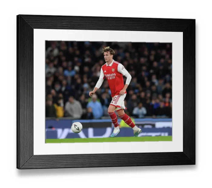 Framed Print : Arsenal's Rob Holding Faces Manchester City in Emirates FA Cup Clash