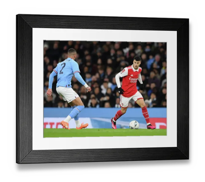 Framed Print : Martinelli in Action: Arsenal vs Manchester City - Emirates FA Cup Fourth Round