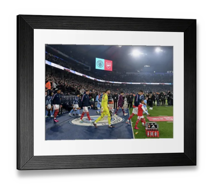 Framed Print : Arsenal Players Prepare for FA Cup Clash against Manchester City