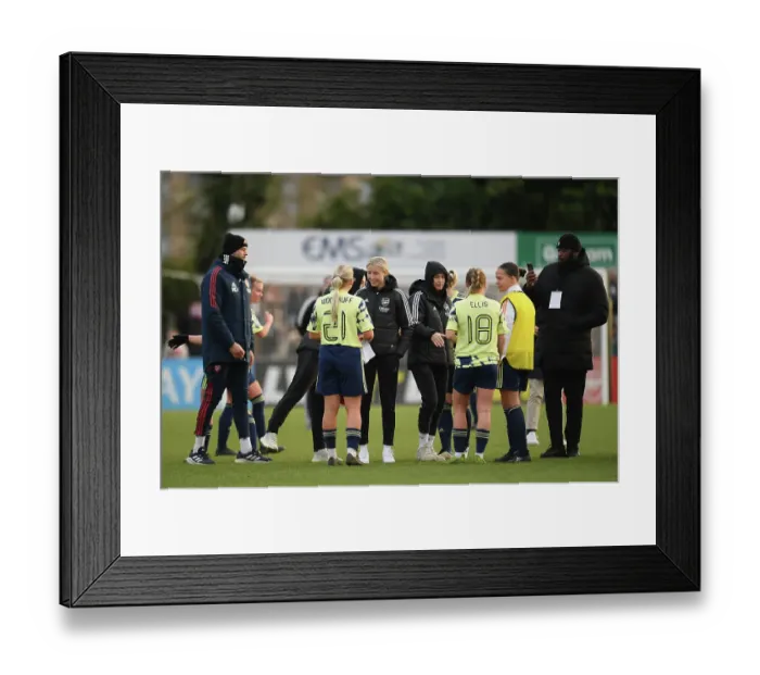 Framed Print : Arsenal Women's FA Cup Victory: Leah Williamson's Heartfelt Gesture to Leeds Players