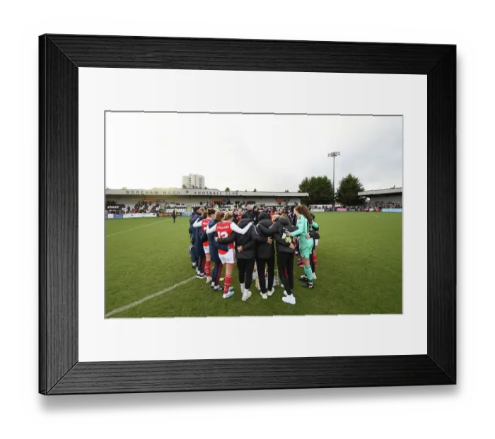 Framed Print : Arsenal Women's FA Cup Journey: Huddled Together After Victory Over Leeds
