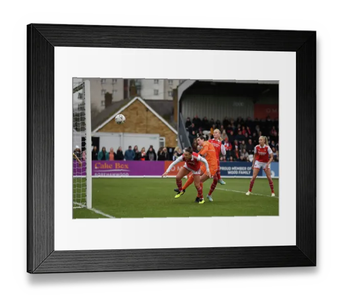 Framed Print : Caitlin Foord Scores Historic First Goal: Arsenal Women's FA Cup Victory over Leeds