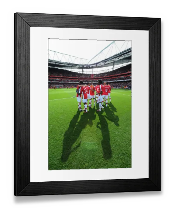 Framed Print : Emirates Stadium. Arsenal 1: 0 Wolverhampton Wanderers, FA Barclays Premier League