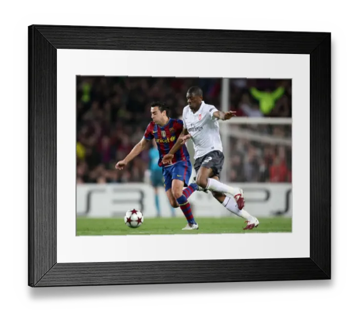 Framed Print : Abou Diaby (Arsenal) Xavi (Barcelona). Barcelona 4: 1 Arsenal. UEFA Champions League