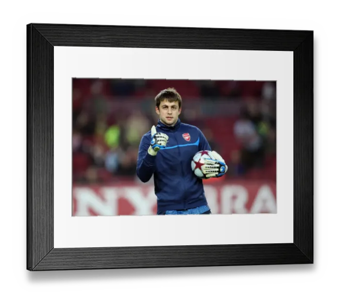 Framed Print : Lukasz Fabianski (Arsenal). Barcelona 4: 1 Arsenal. UEFA Champions League Framed Print : Lukasz Fabianski (Arsenal). Barcelona 4: 1 Arsenal. UEFA Champions League