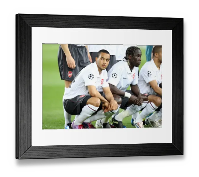 Framed Print : Theo Walcott and Bacary Sagna (Arsenal). Barcelona 4: 1 Arsenal. UEFA Champions League