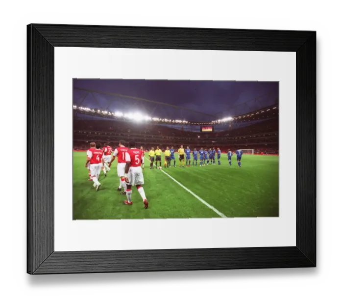 Framed Print : Arsenal vs Dinamo Zagreb: The Battle Begins at Emirates Stadium, 23 / 8 / 06 - 2:1 in Favor of the Gunners