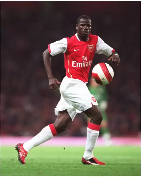 Emmanuel Eboue in Action: Arsenal's Win Against Dinamo Zagreb in the UEFA Champions League (23 / 8 / 06)