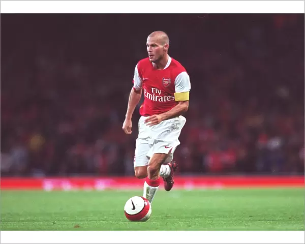 Freddie Ljungberg: Leading Arsenal to Victory over Dinamo Zagreb in the UEFA Champions League