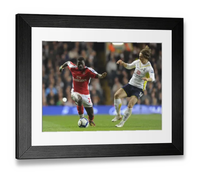 Framed Print : Emmanuel Eboue (Arsenal) Luka Modric (Tottenham). Tottenham Hotspur 2: 1 Arsenal Framed Print : Emmanuel Eboue (Arsenal) Luka Modric (Tottenham). Tottenham Hotspur 2: 1 Arsenal