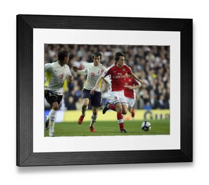 Framed Print : Tomas Rosicky (Arsenal) Gareth Bale (Tottenham). Tottenham Hotspur 2: 1 Arsenal Framed Print : Tomas Rosicky (Arsenal) Gareth Bale (Tottenham). Tottenham Hotspur 2: 1 Arsenal