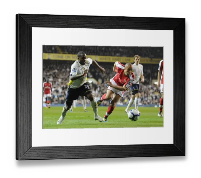Framed Print : Mikael Silvestre (Arsenal) Danny Rose (Tottenham). Tottenham Hotspur 2: 1 Arsenal