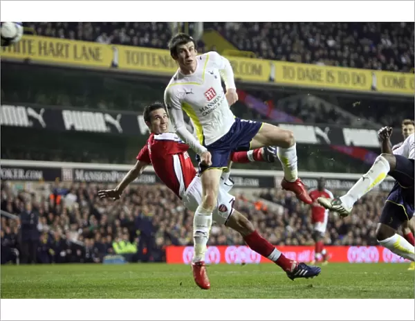 Robin van Persie (Arsenal) Gareth Bale (Tottenham). Tottenham Hotspur 2: 1 Arsenal