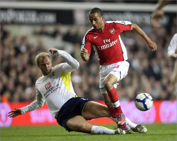 Theo Walcott (Arsenal) Eidur Gudjohnsen (Tottenham). Tottenham Hotspur 2: 1 Arsenal