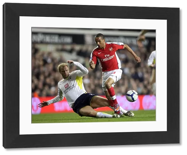 Theo Walcott (Arsenal) Eidur Gudjohnsen (Tottenham). Tottenham Hotspur 2: 1 Arsenal