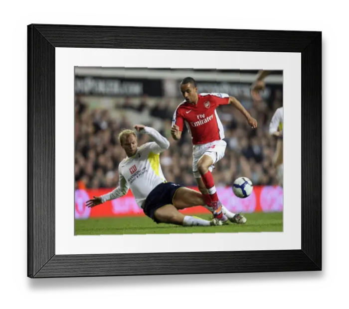 Framed Print : Theo Walcott (Arsenal) Eidur Gudjohnsen (Tottenham). Tottenham Hotspur 2: 1 Arsenal Framed Print : Theo Walcott (Arsenal) Eidur Gudjohnsen (Tottenham). Tottenham Hotspur 2: 1 Arsenal