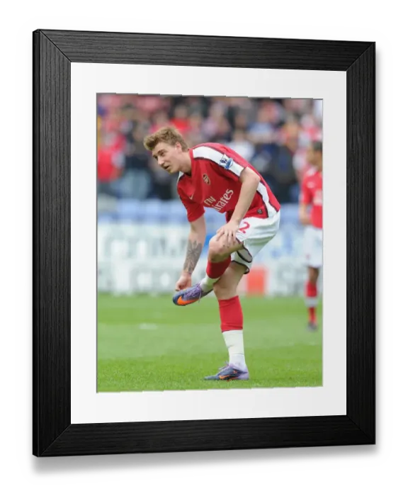 Framed Print : Nicklas Bendtner (Arsenal). Wigan Athletic 3: 2 Arsenal, FA Barclays Premier League Framed Print : Nicklas Bendtner (Arsenal). Wigan Athletic 3: 2 Arsenal, FA Barclays Premier League