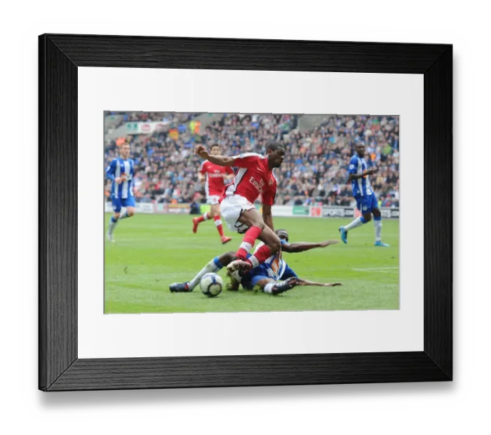 Framed Print : Abou Diaby (Arsenal) Maynor Figueroa (Wigan). Wigan Athletic 3: 2 Arsenal