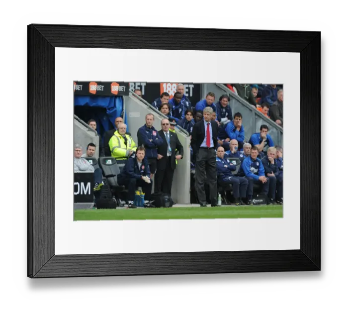 Framed Print : Arsene Wenger: Defiant in Defeat at Wigan Athletic, FA Barclays Premier League, 18 / 4 / 2010