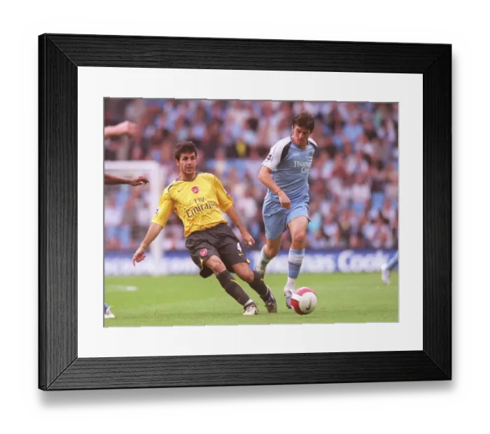 Framed Print : Cesc Fabregas (Arsenal) Joey Barton (Man City)