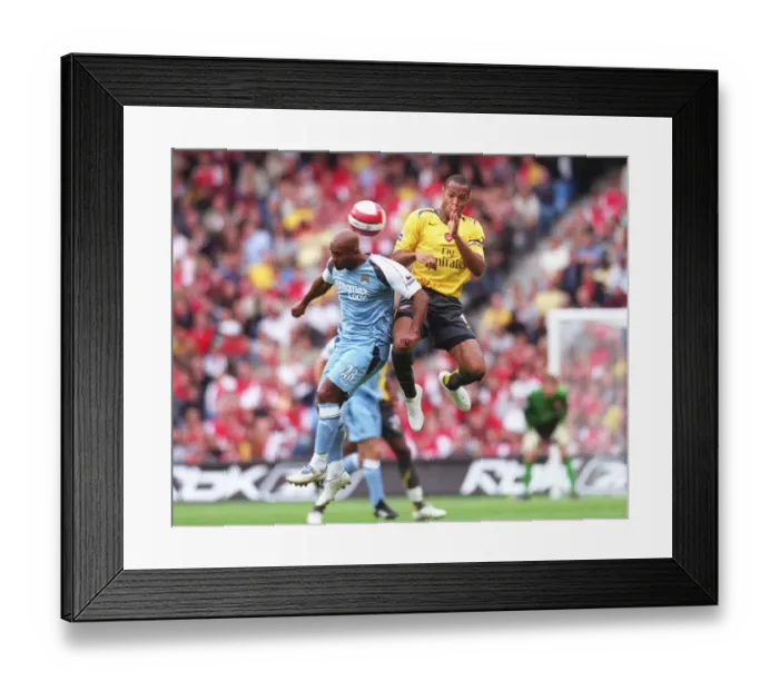 Framed Print : Thierry Henry (Arsenal) Trevor Sinclair (Man City) Framed Print : Thierry Henry (Arsenal) Trevor Sinclair (Man City)