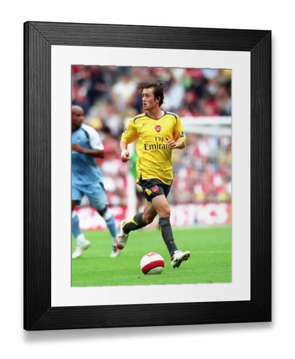 Framed Print : Lone Warrior: Tomas Rosicky's Heartbreaking Performance in Manchester City's 1-0 FA Premiership Win Over Arsenal
