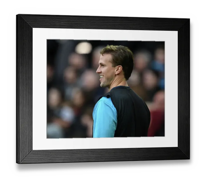 Framed Print : Rob Holding of Arsenal in Action against Everton FC - Premier League 2022-23 Framed Print : Rob Holding of Arsenal in Action against Everton FC - Premier League 2022-23