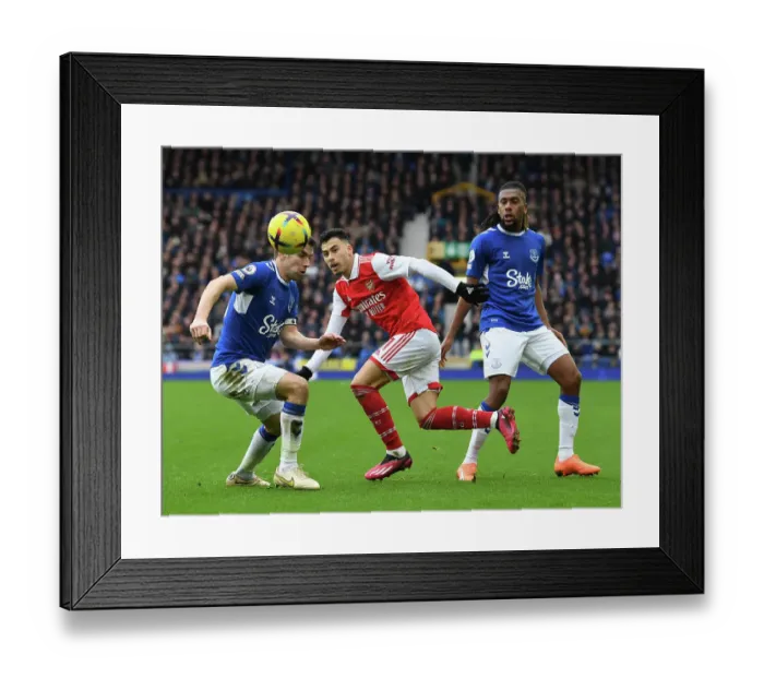 Framed Print : Martinelli vs Coleman & Iwobi: Intense Battle at Goodison Park - Everton vs Arsenal, Premier League 2022-23