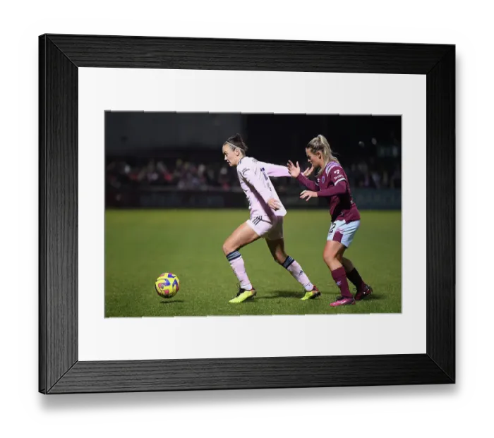 Framed Print : Arsenal's Caitlin Foord Shines in West Ham United vs Arsenal Women's Super League Clash Framed Print : Arsenal's Caitlin Foord Shines in West Ham United vs Arsenal Women's Super League Clash