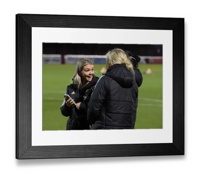 Framed Print : Arsenal Women Pre-Match Huddle: West Ham United vs Arsenal, Barclays Women's Super League (2022-23) Framed Print : Arsenal Women Pre-Match Huddle: West Ham United vs Arsenal, Barclays Women's Super League (2022-23)