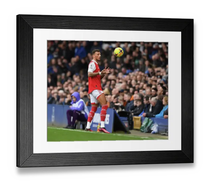 Framed Print : Intense Battle: Ben White vs Everton in the Premier League Clash Framed Print : Intense Battle: Ben White vs Everton in the Premier League Clash