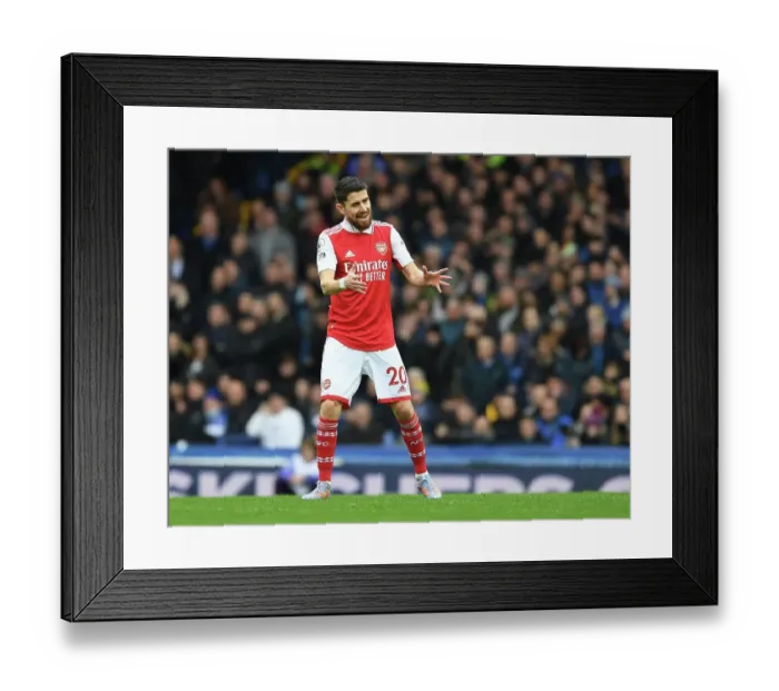 Framed Print : Jorginho in Action: Everton vs Arsenal, Premier League 2022-23 Framed Print : Jorginho in Action: Everton vs Arsenal, Premier League 2022-23