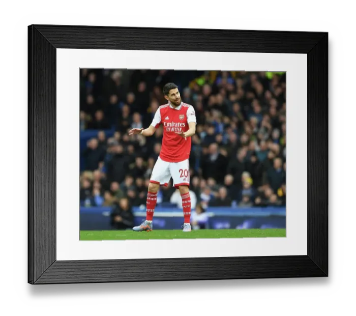 Framed Print : Jorginho in Action: Everton vs Arsenal, Premier League 2022-23 Framed Print : Jorginho in Action: Everton vs Arsenal, Premier League 2022-23