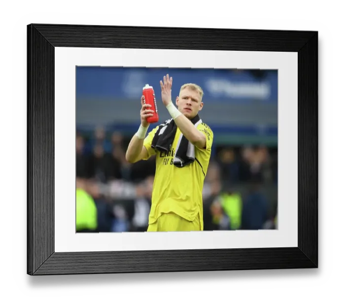 Framed Print : Arsenal's Aaron Ramsdale Applauding Fans After Everton Clash - Premier League 2022-23 Framed Print : Arsenal's Aaron Ramsdale Applauding Fans After Everton Clash - Premier League 2022-23