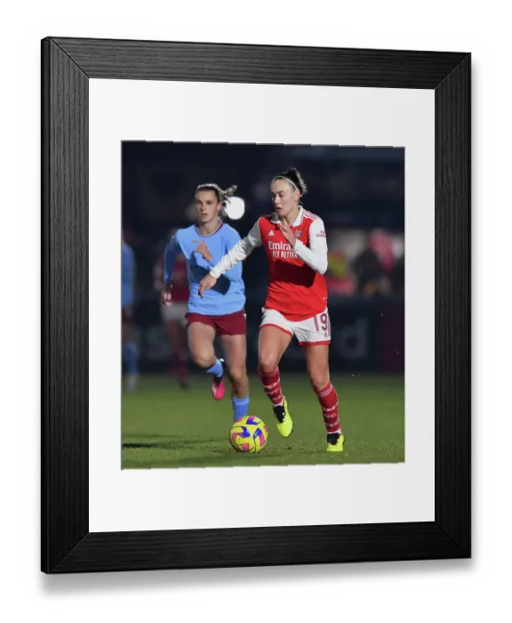 Framed Print : Arsenal Women vs Manchester City Women: FA WSL Cup Semi-Final Clash