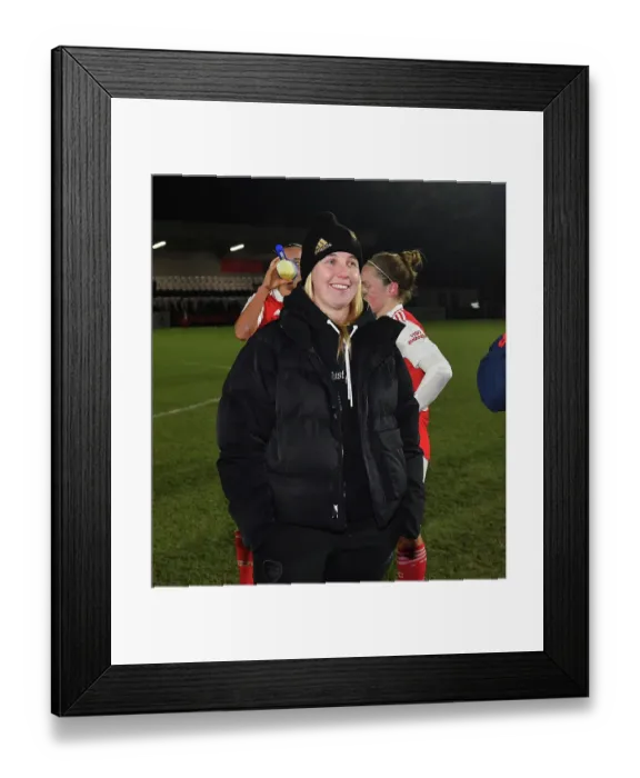 Framed Print : Intense Rivalry: Beth Mead Faces Manchester City in Arsenal Women's Conti Cup Semi-Final