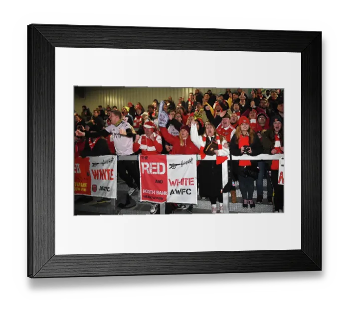 Framed Print : Thrilling Arsenal Women vs Manchester City Showdown: Conti Cup Semi-Final at Meadow Park