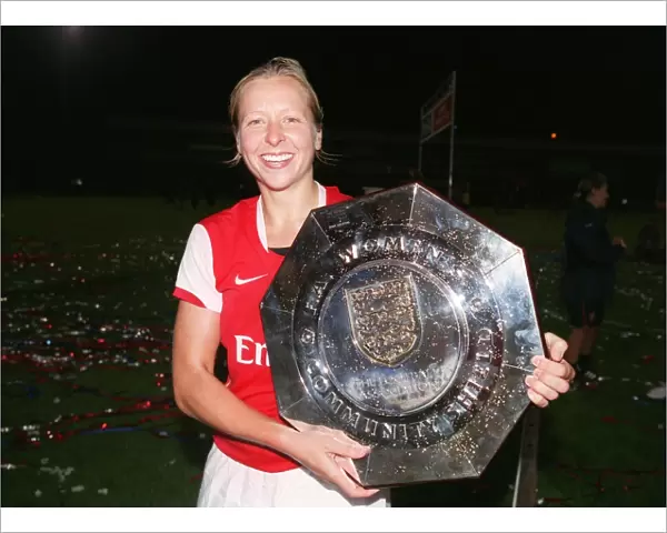 Jayne Ludlow (Arsenal Ladies) celebrates at the end of the match