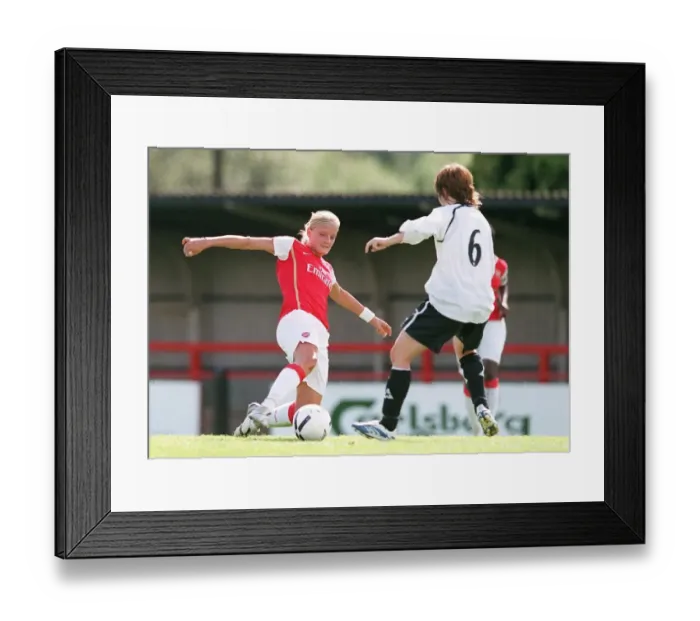 Framed Print : Arsenal's Katie Chapman Scores 14 Goals Against Fulham in Women's Premier League