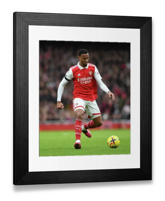 Framed Print : Gabriel Magalhaes in Action: Arsenal vs. Brentford, Premier League 2022-23 Framed Print : Gabriel Magalhaes in Action: Arsenal vs. Brentford, Premier League 2022-23