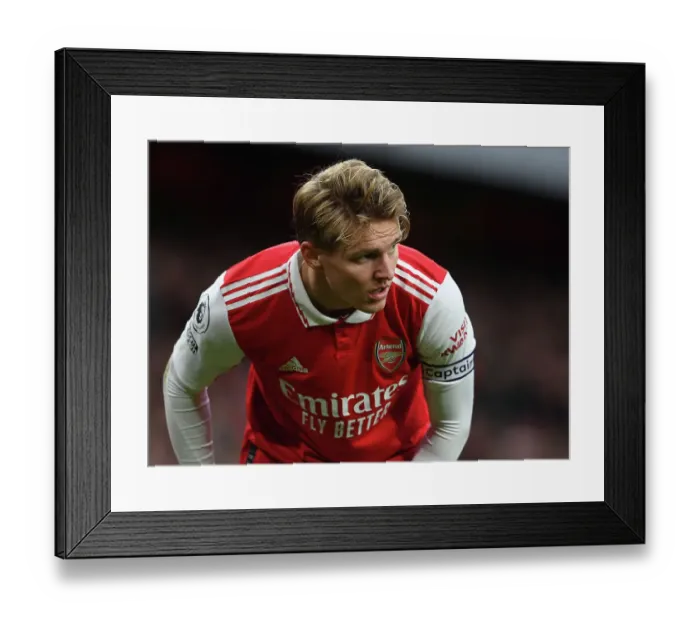 Framed Print : Martin Odegaard's Brilliant Display: Arsenal's Victory Over Brentford (2022-23)
