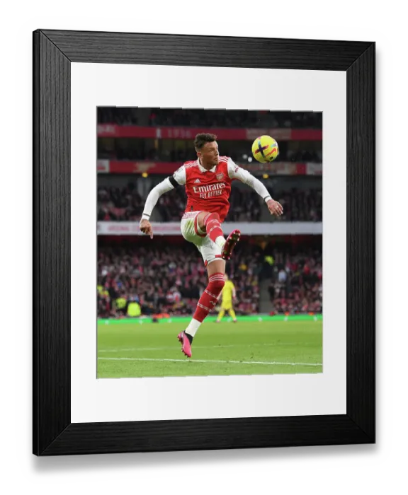Framed Print : Arsenal's Ben White in Action: Arsenal vs. Brentford (2022-23 Premier League) Framed Print : Arsenal's Ben White in Action: Arsenal vs. Brentford (2022-23 Premier League)