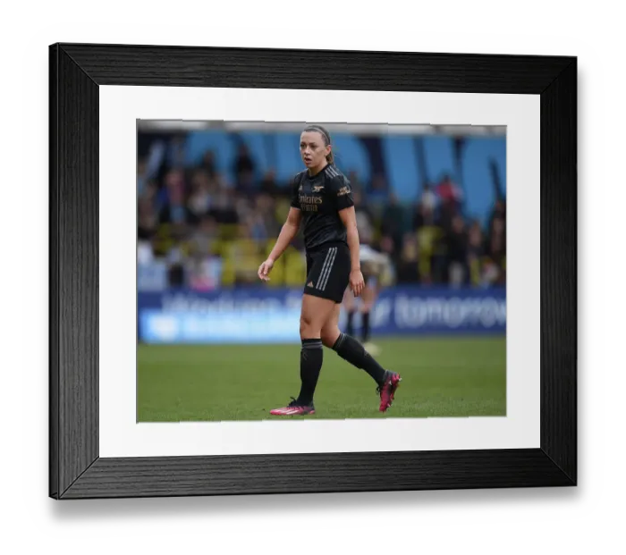 Framed Print : Arsenal's Katie McCabe Faces Off Against Manchester City in FA Women's Super League Clash